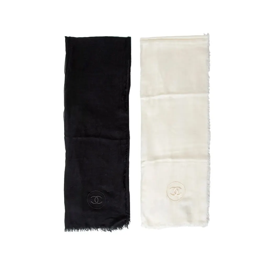 Chanel Scarves Set - '00s Black Wool Good - Front View