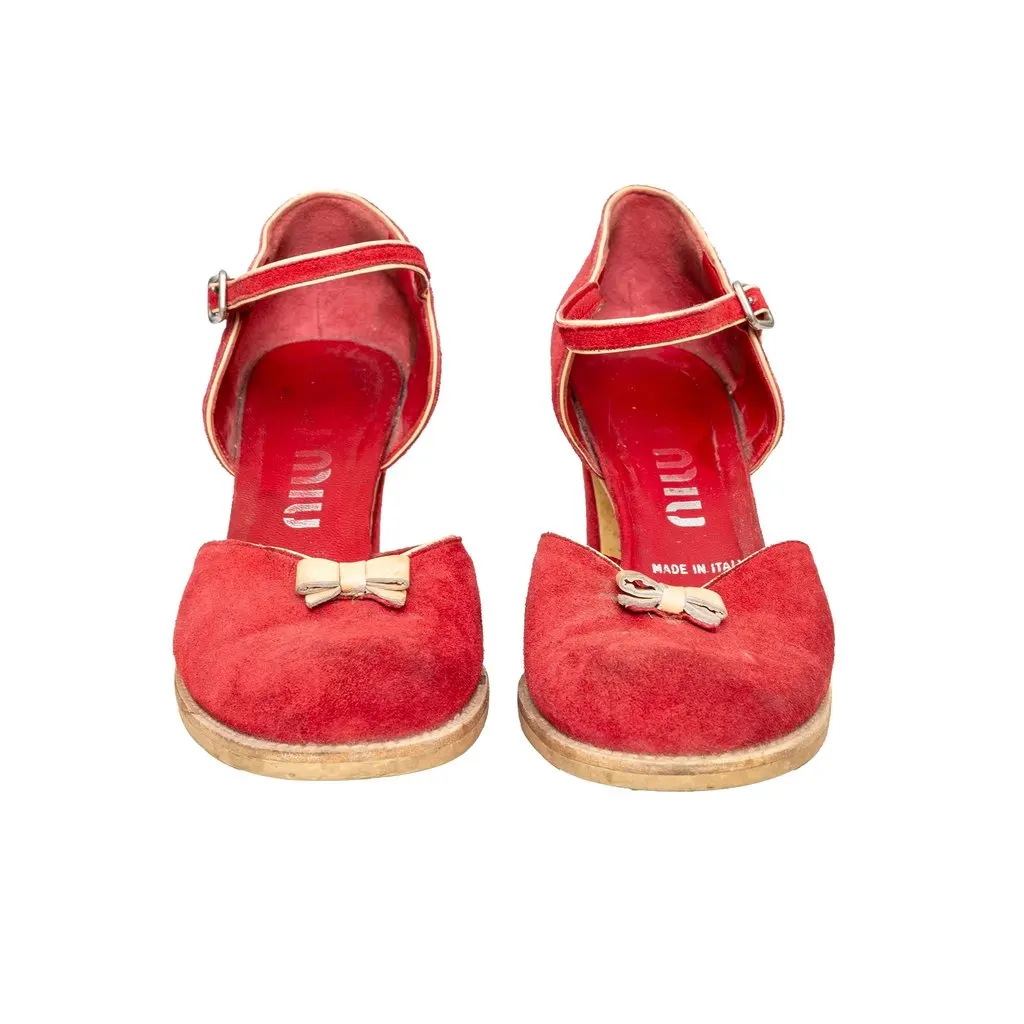 Miu Miu Suede Suede Pumps - '90s Red Suede Good - Back View