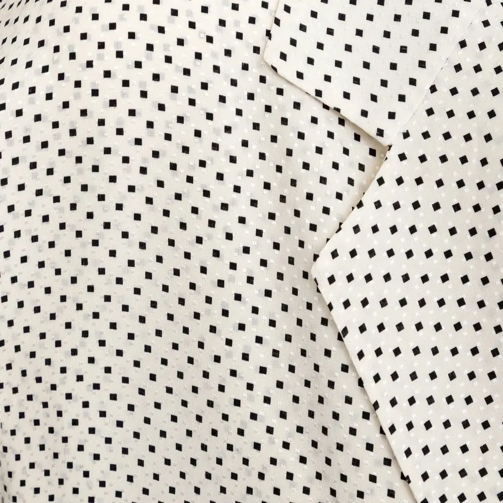 Unsigned Silk Top - '10s White Silk Good - Model View