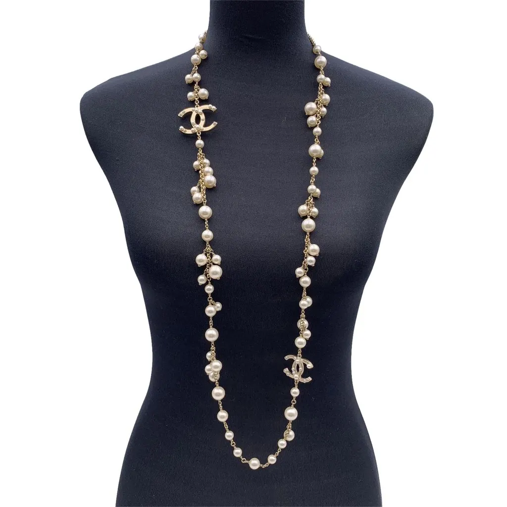 Chanel Necklace Gold Lace Good - Inside View