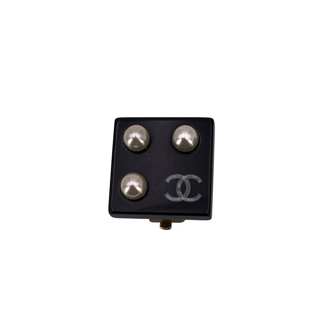 Chanel Earrings Black Good - Inside View