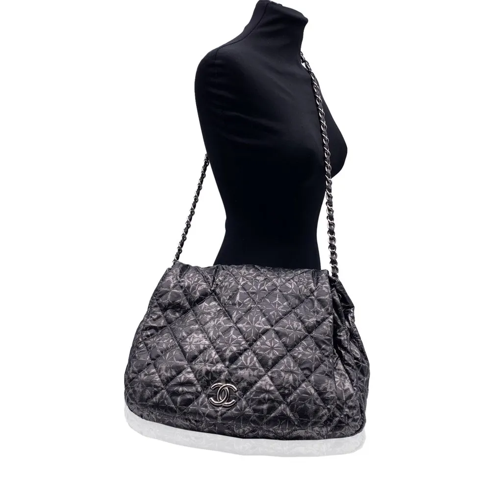 Chanel Shoulder Bag Timeless/Classique Grey Good - Back View