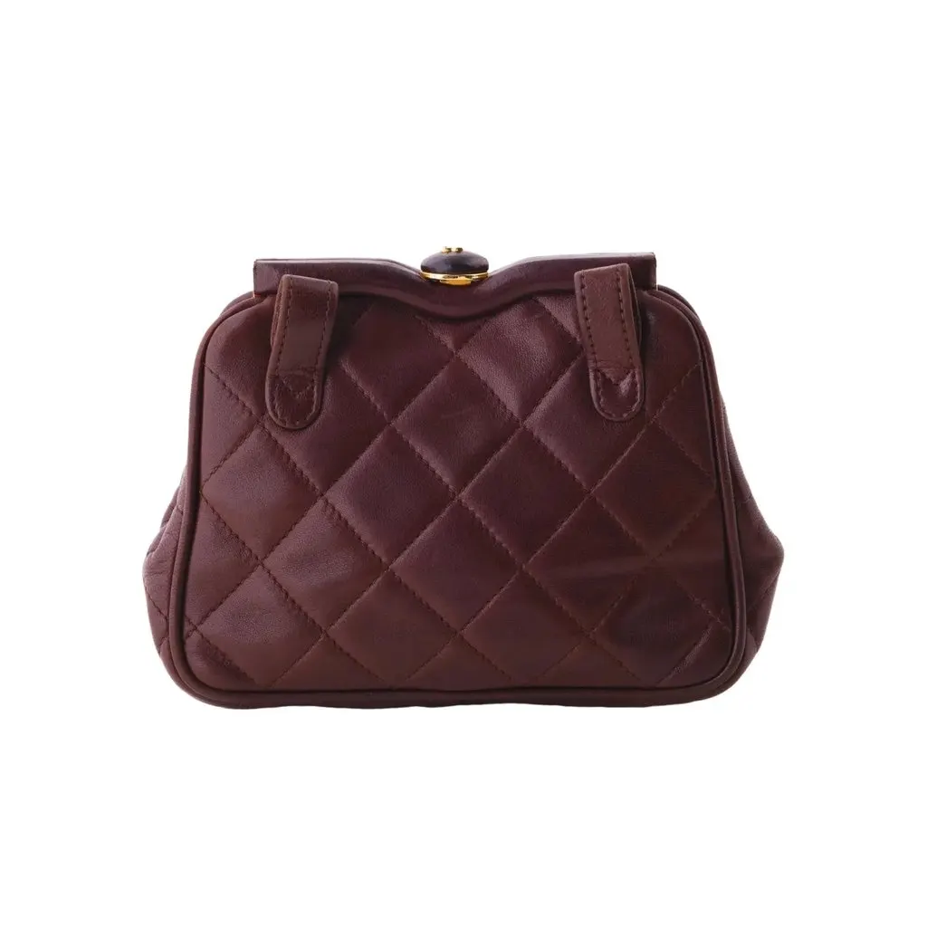 Chanel quilted CC belt bag - '90s Brown Leather Good - Model View