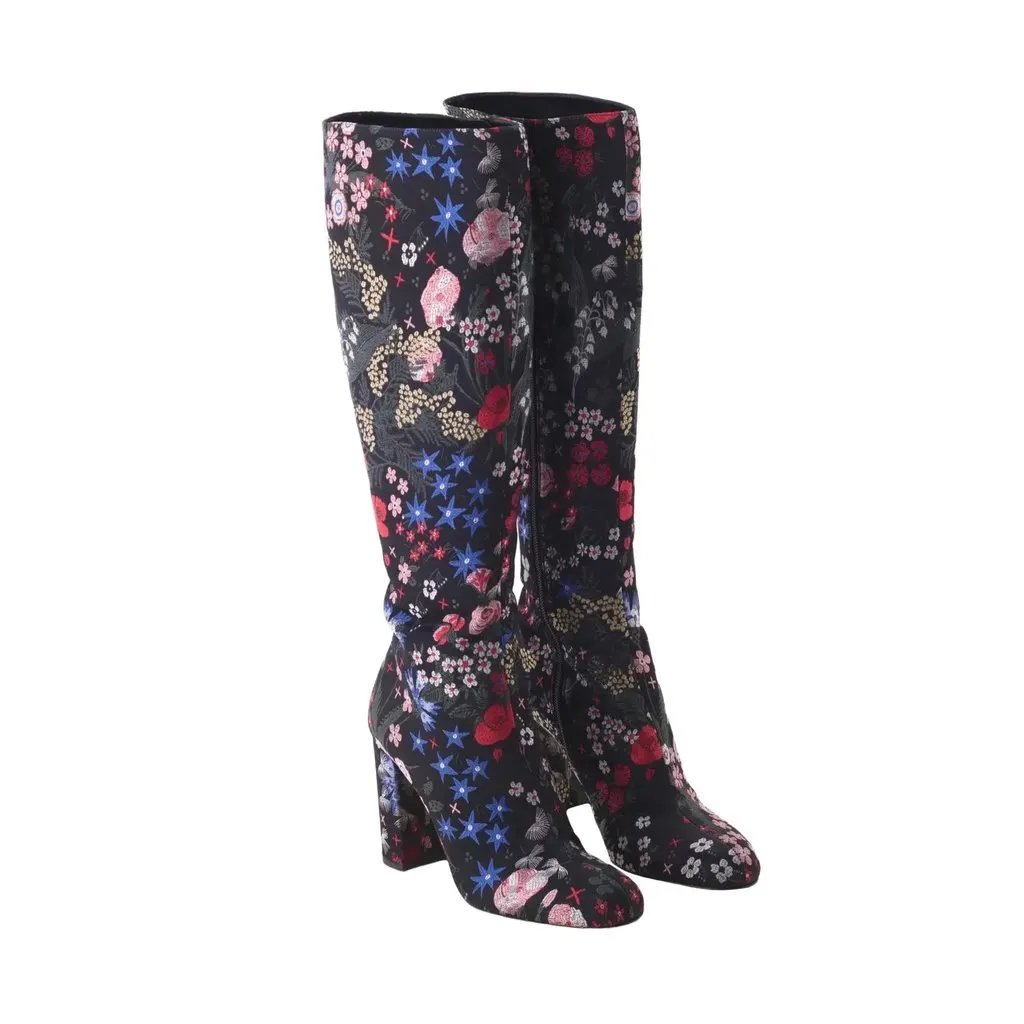 Valentino Garavani Floral Jacquard Knee-High Boots – ’10s White Canvas Good - Back View