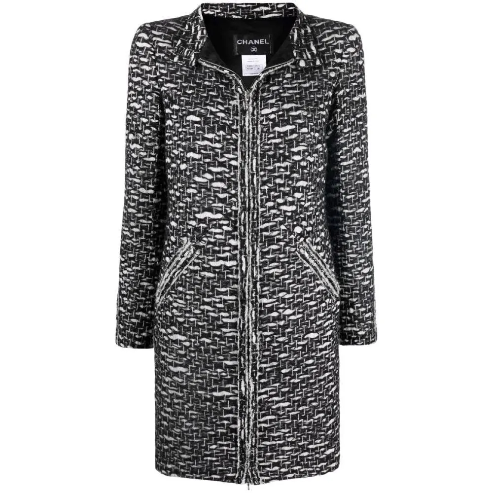 Chanel Black and White Wool Coat - 2010s Black Wool Good - Front View