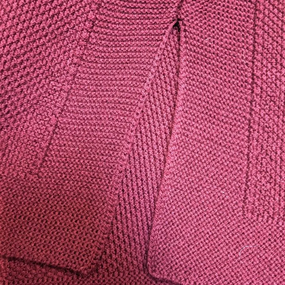 Hermès Burgundy Wool Knitted Sweater - 2000s Burgundy Wool Good - Inside View