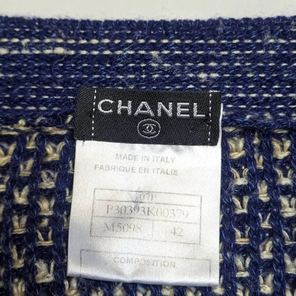 Chanel Blue and Beige Knitted Sweater - 2000s Beige Silk Good - Inside View