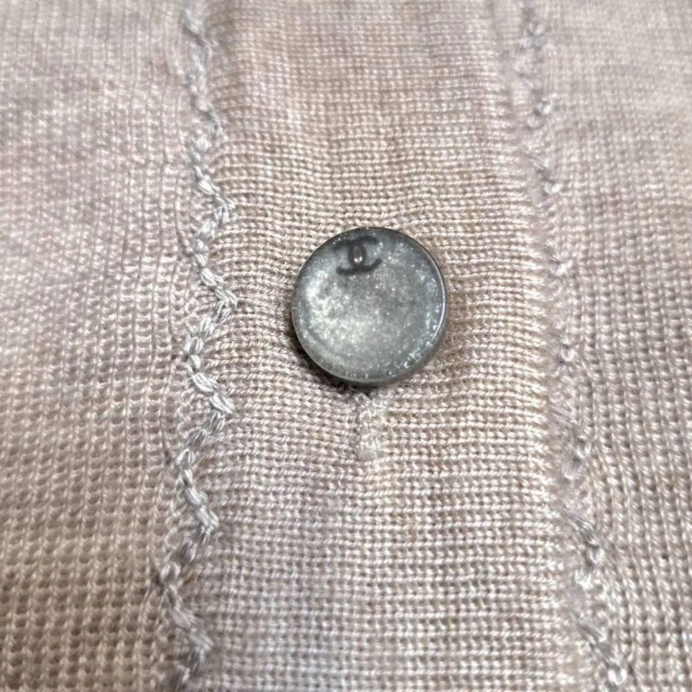 Chanel Beige Cashmere and Silk Cardigan - 2010s Beige Wool Good - Inside View