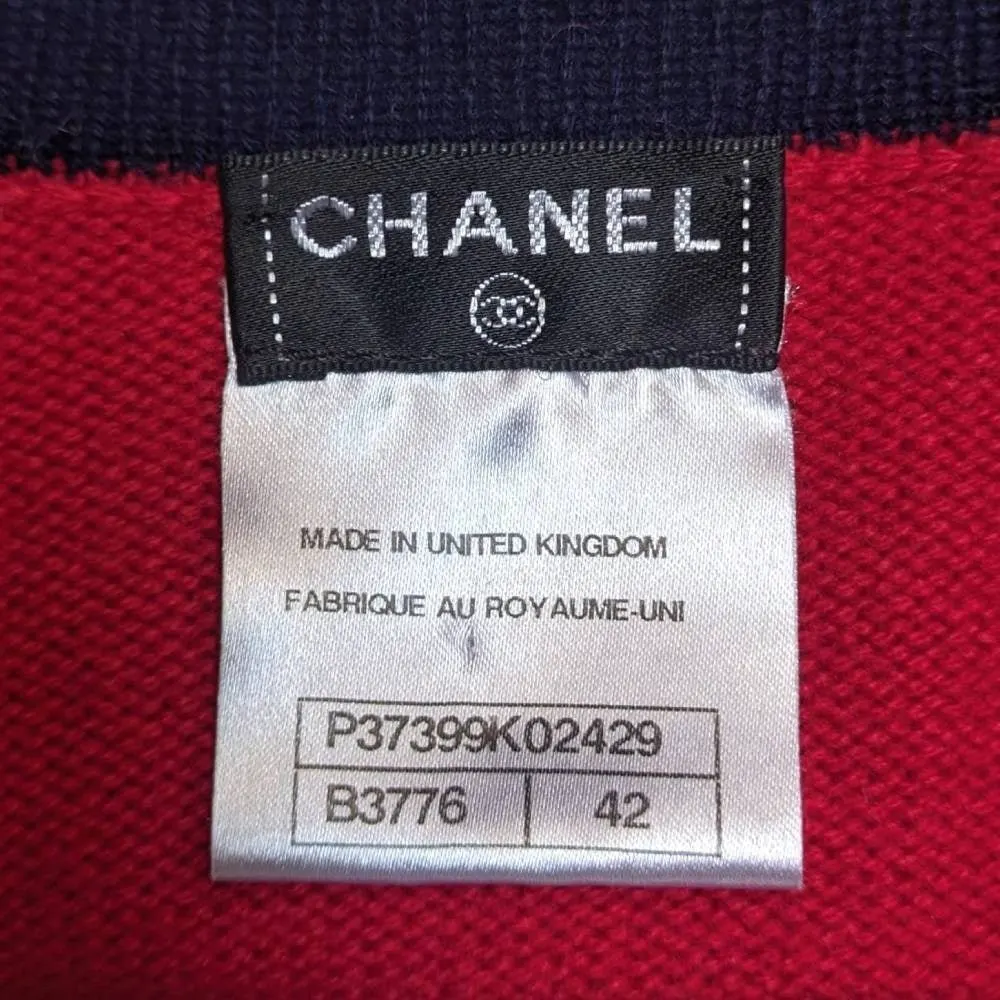 Chanel Red Cashmere Cardigan - 2010s Red Wool Good - Model View