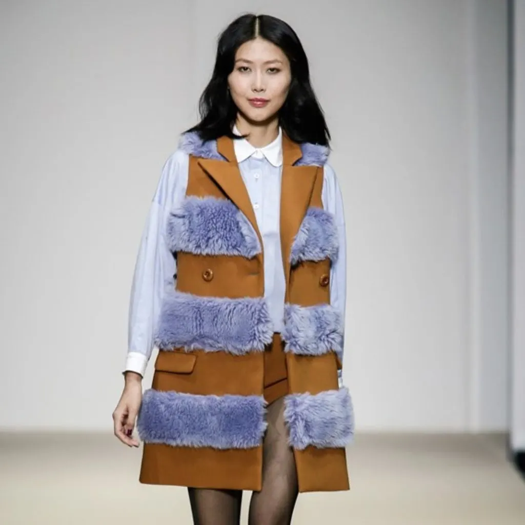 Unsigned Vivetta Faux Fur Panelled Vest - '10s Camel Wool Good - Back View