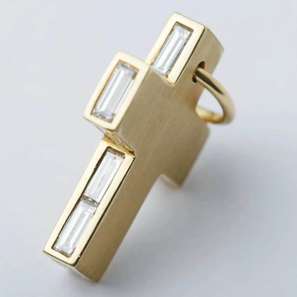 Unsigned Vintage Yellow Gold Cross Pendant with Baguette Diamonds - '90s Yellow Good - Model View
