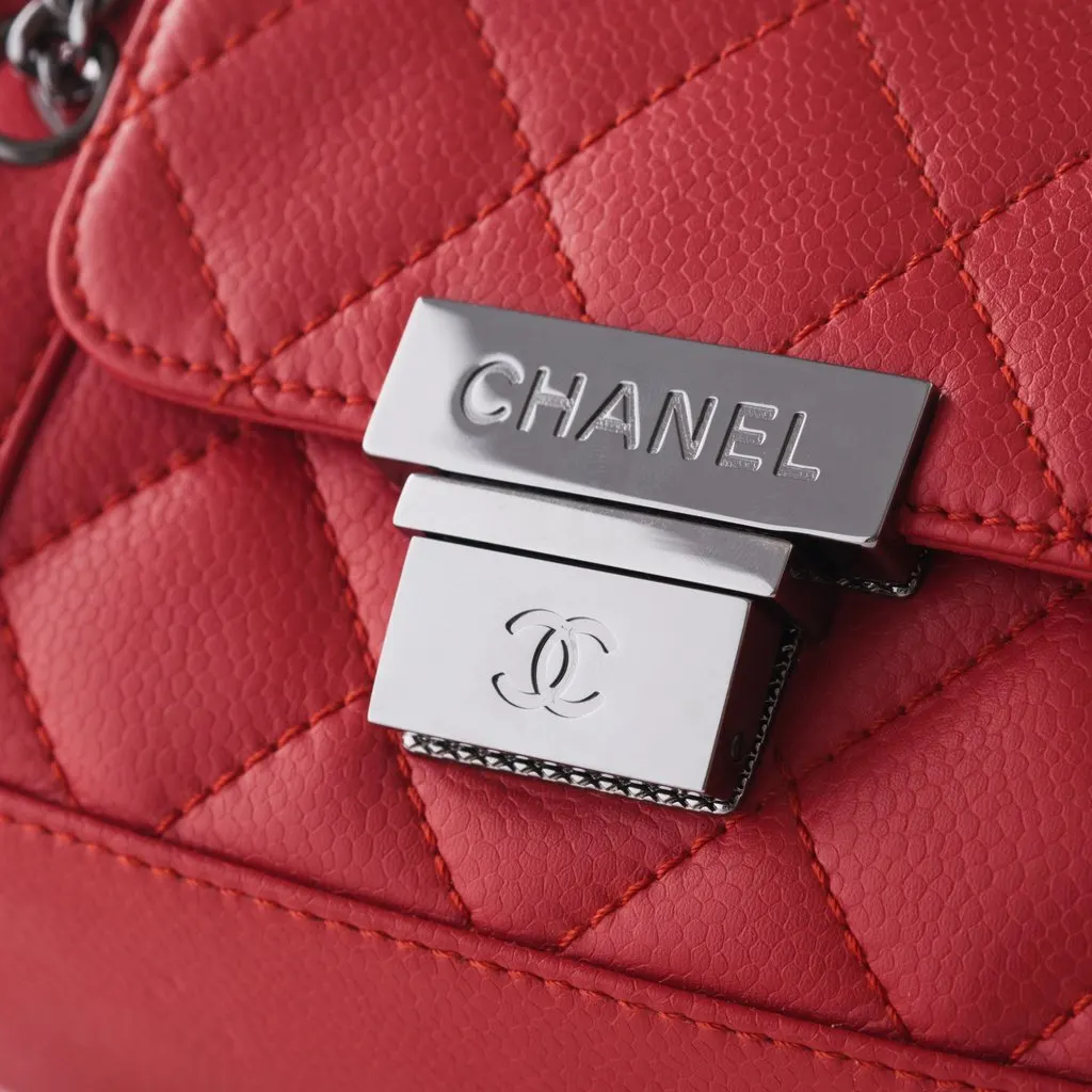 Chanel Mini Accordion Flap Bag in Red Caviar Leather - '00s Red Leather Good - Box View