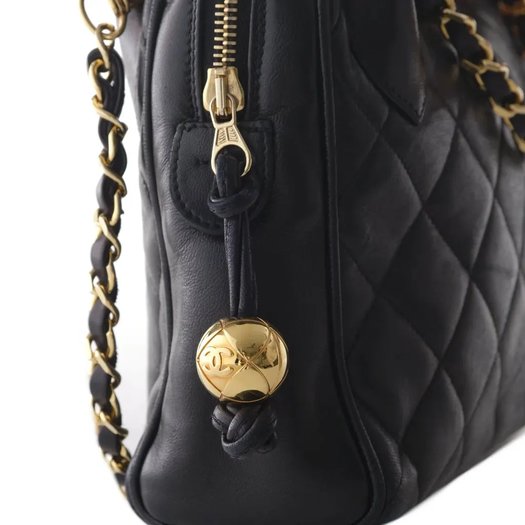 Chanel black lambskin top handle bag - '90s Black Leather Good - Model View