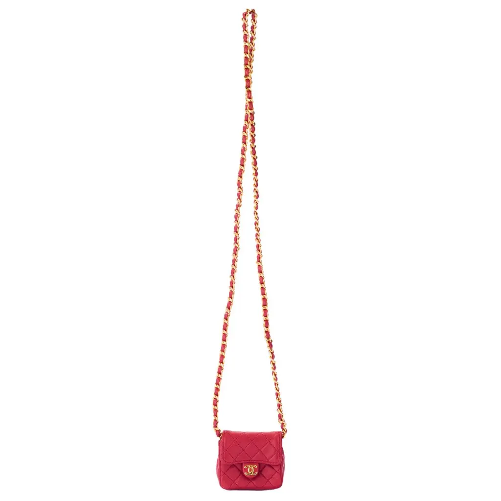 Chanel Mini Timeless Mini Shoulder Bag In Red Quilted Leather - '90s Red Leather Good - Model View
