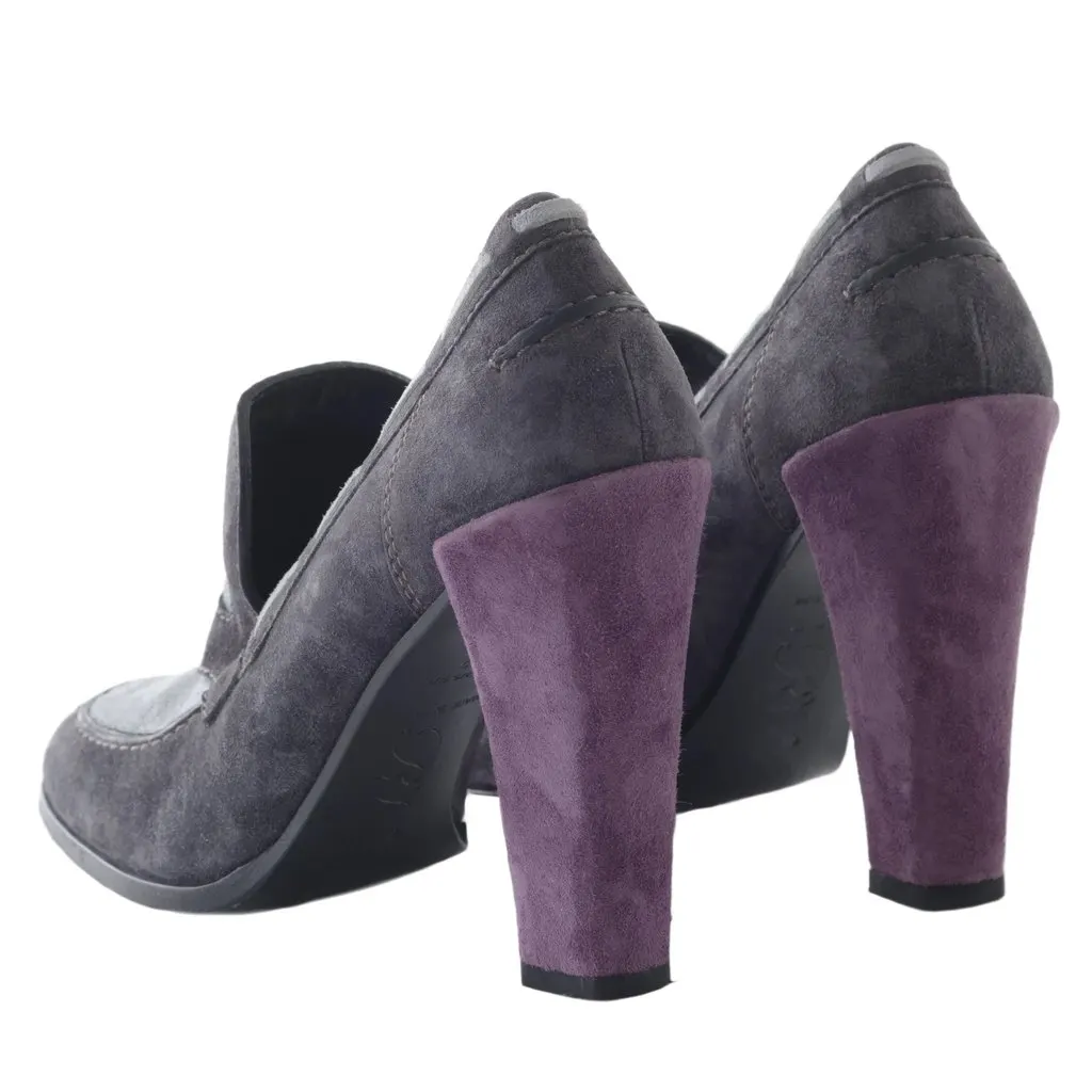 Roger Vivier Suede Pumps - '20s Grey Suede Good - Inside View