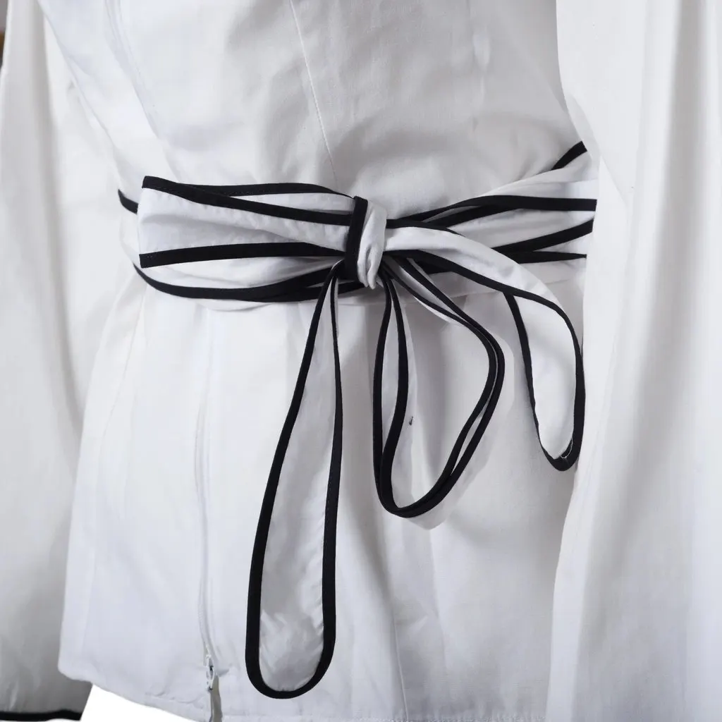 Unsigned Anne Fontaine V-Neck Long Sleeve Blouse - '00s White Good - Model View