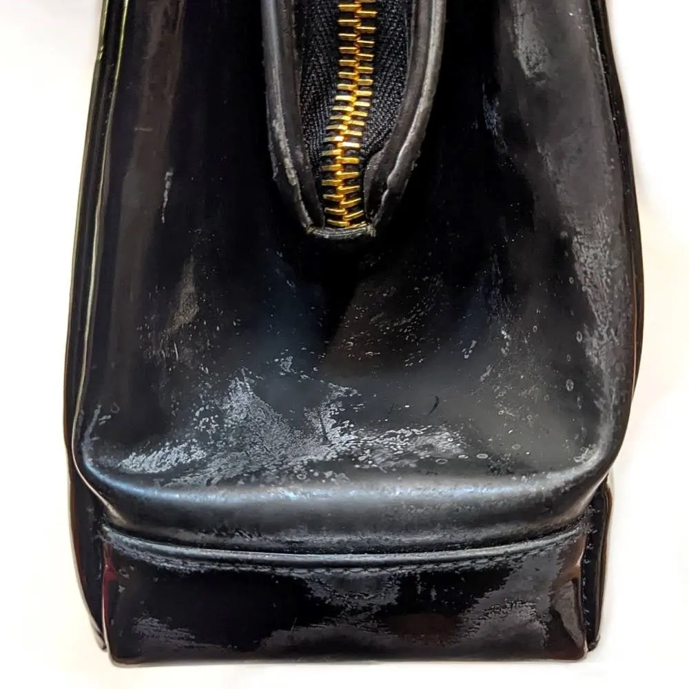 Chanel Black Patent Leather Shoulder Bag - '90s Black Leather Good - Box View