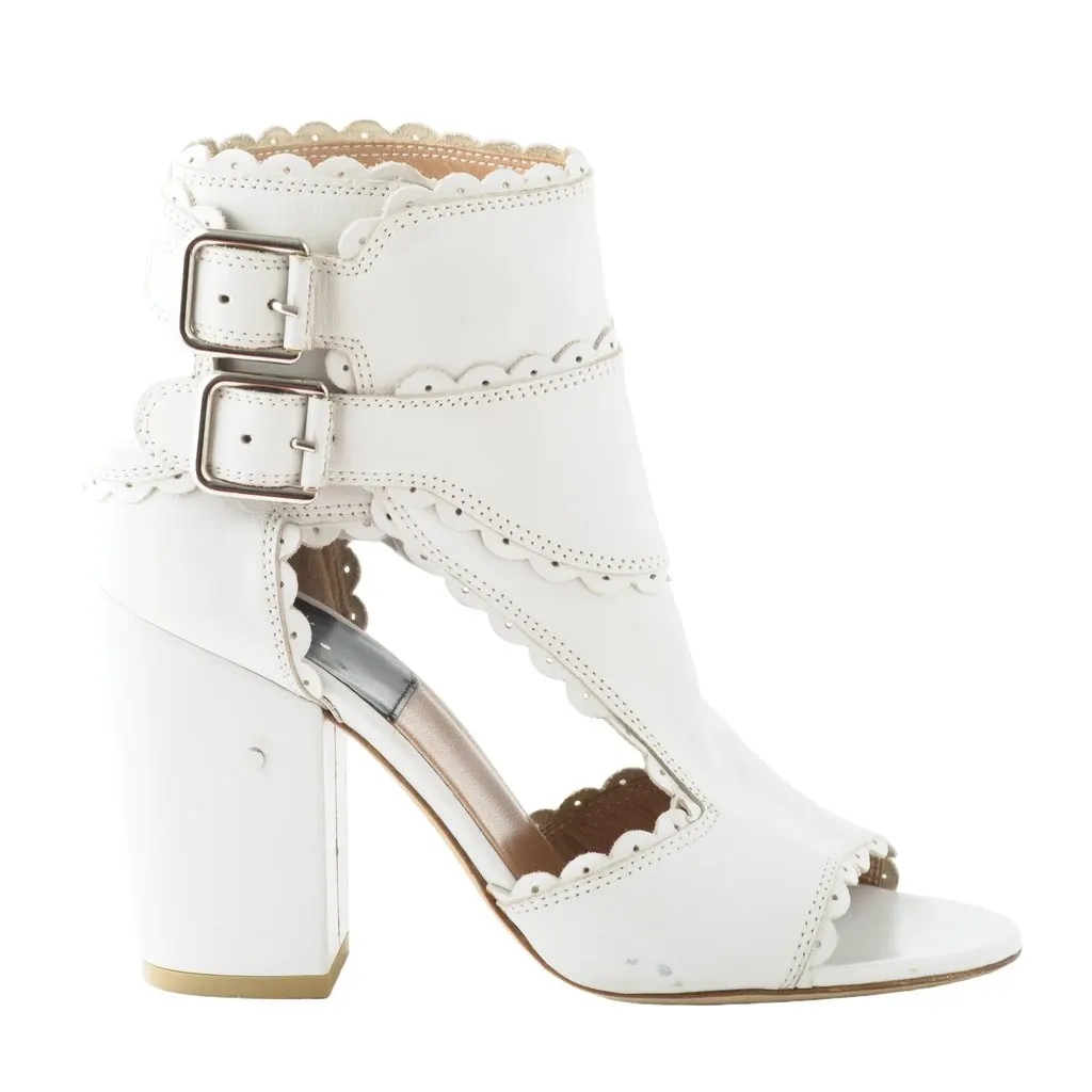 Unsigned Rush Festone Calfskin Leather Heels - '10s White Leather Good - Front View