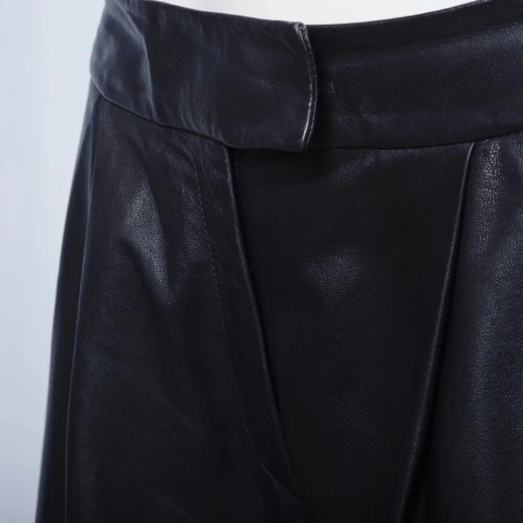 Unsigned Leather Black Pants - '10s Black Leather Good - Box View