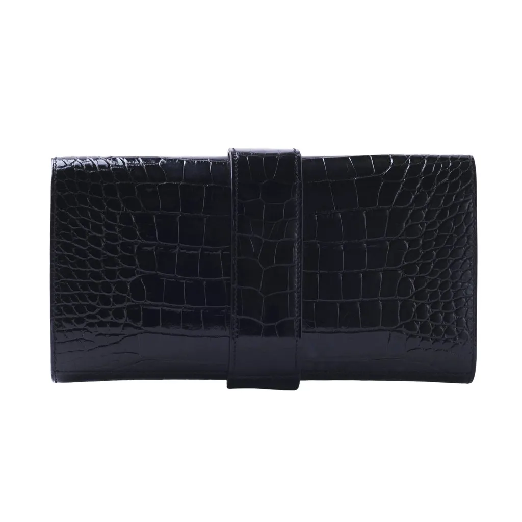 Hermès 2017 Shiny Mississippi Alligator Medor 23 Clutch - '10s Black Leather Good - Model View