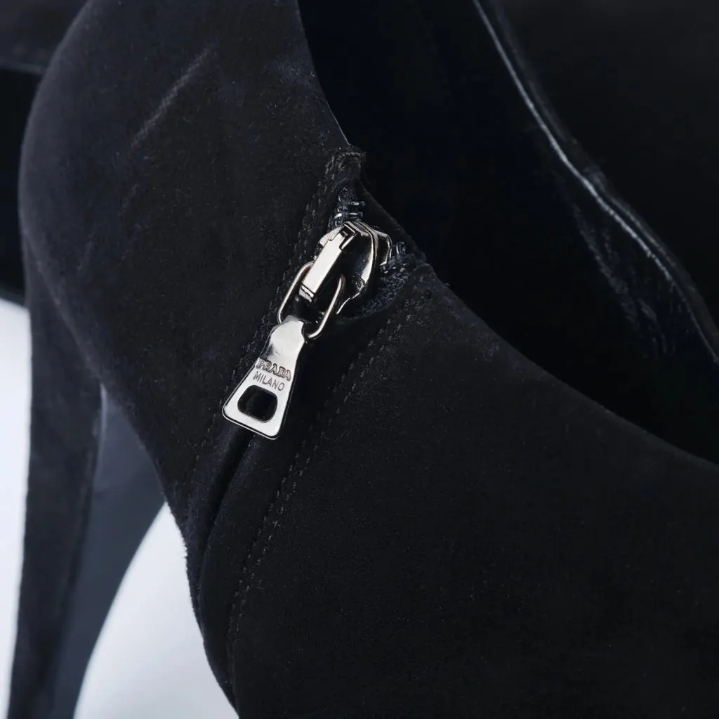 Prada Black Suede Heels - '10s Black Suede Good - Model View