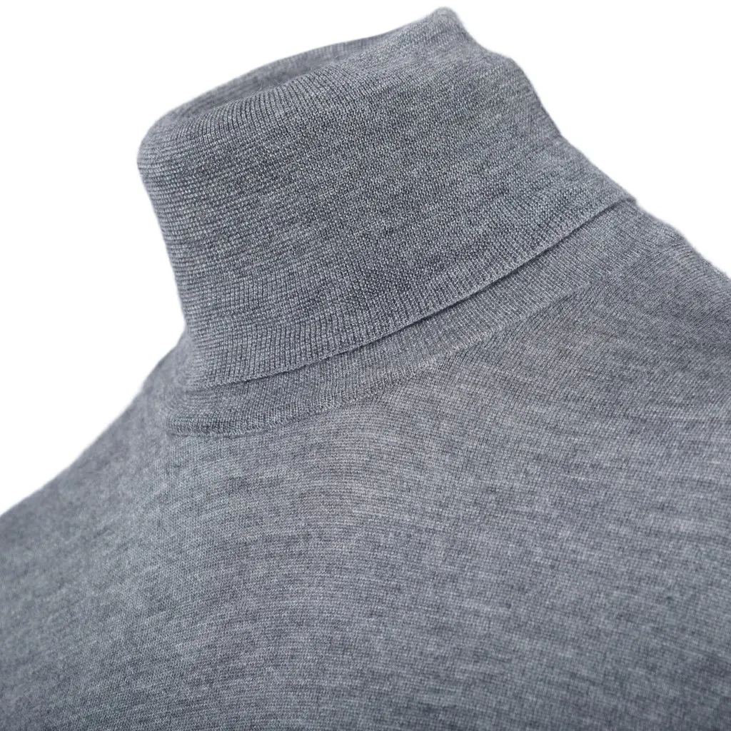 Jil Sander Grey Wool Turtleneck Sweater - '10s Grey Wool Good - Model View