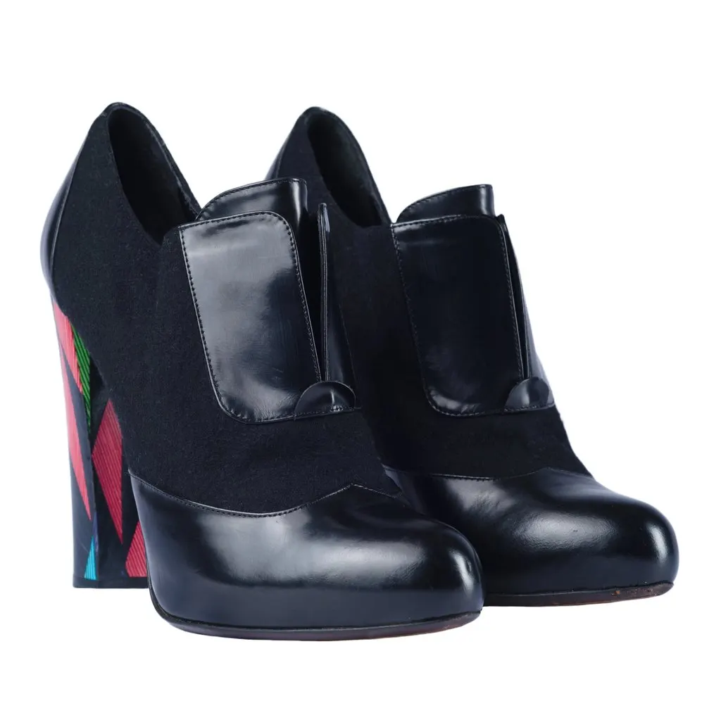 Fendi Black Leather Multicolor Pumps -'20s Black Leather Good - Back View