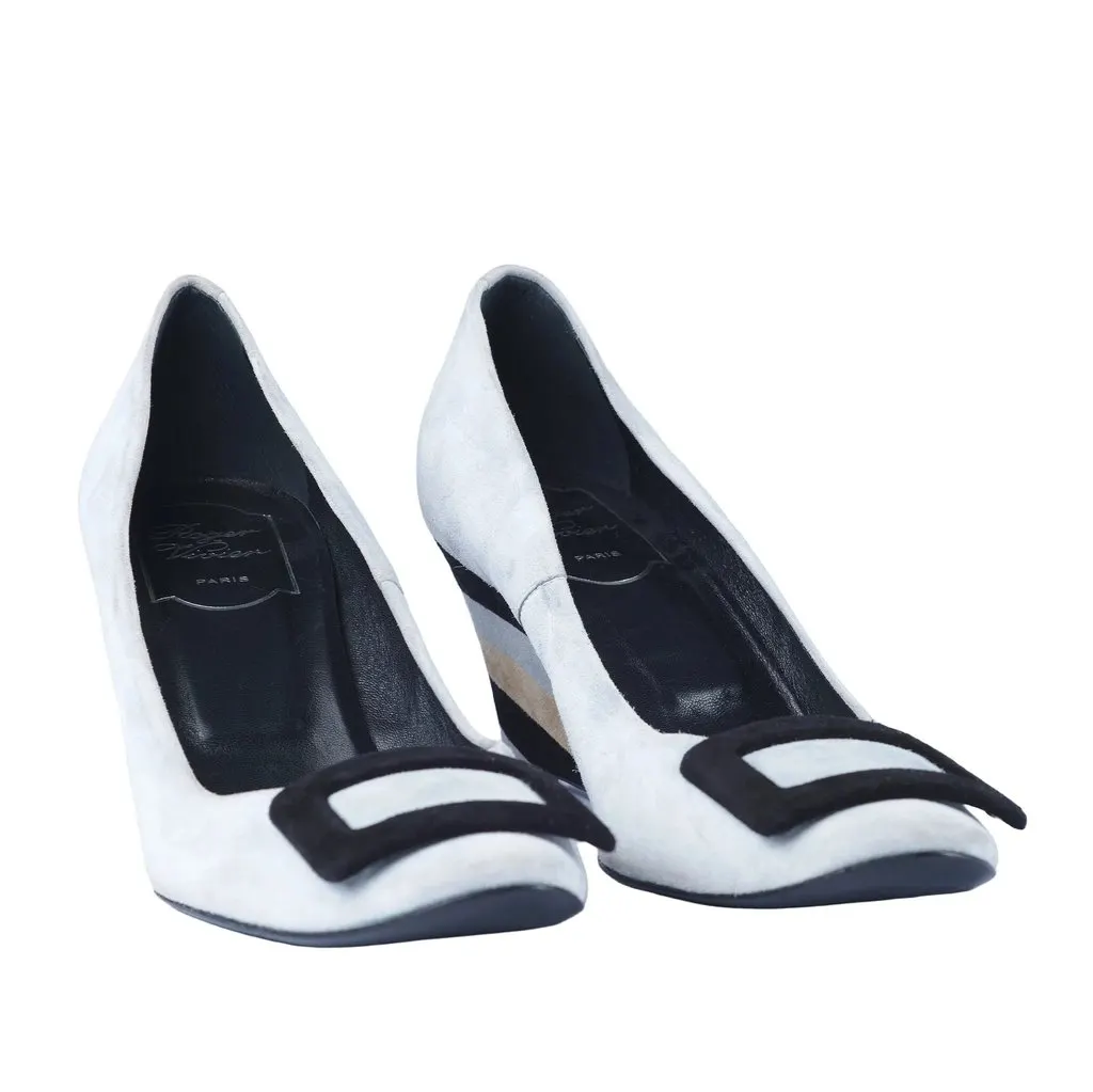 Roger Vivier Trompette Black Wedge Buckle Pumps - '10s Black Suede Good - Back View
