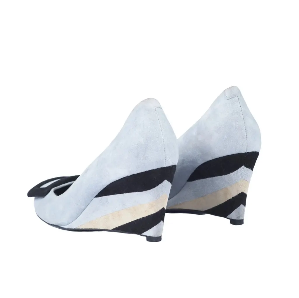 Roger Vivier Trompette Black Wedge Buckle Pumps - '10s Black Suede Good - Inside View