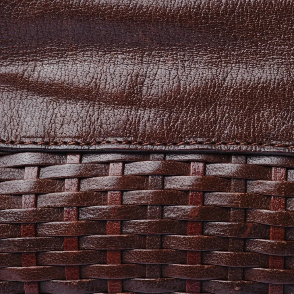 Prada Brown Leather Bag - '10s Brown Leather Good - Model View