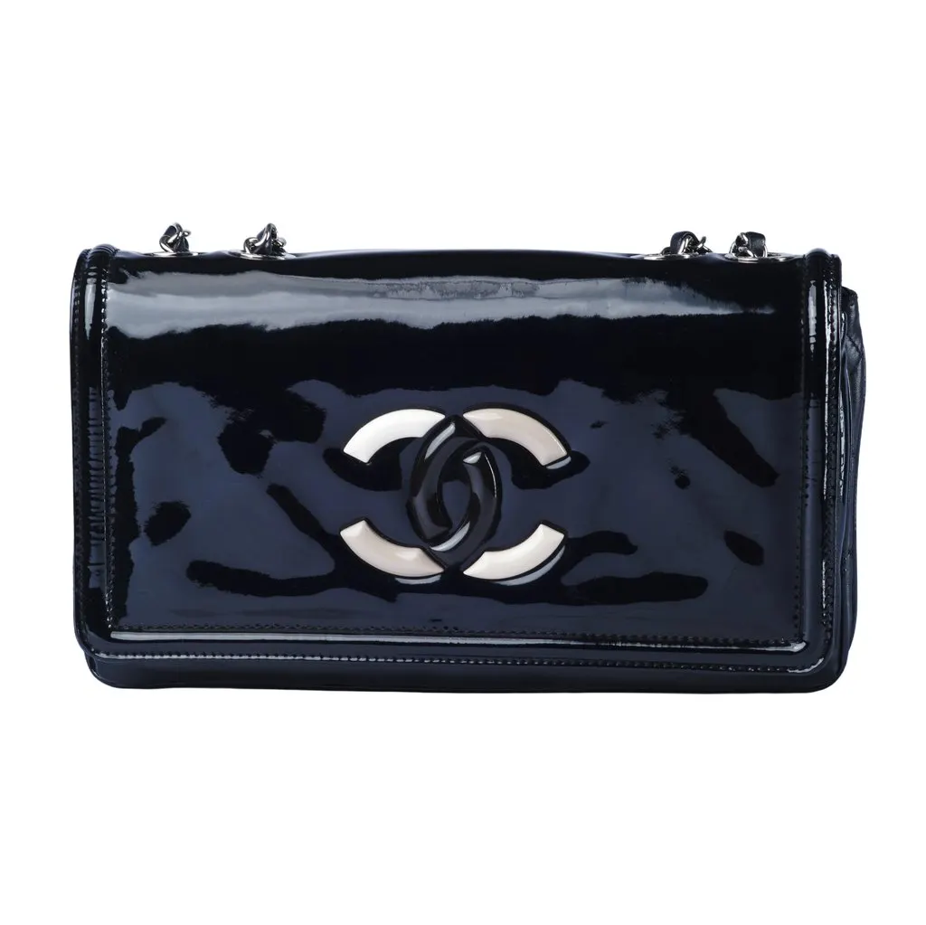Chanel Patent Lipstick Flap Bag - '10s Black Leather Good - Inside View