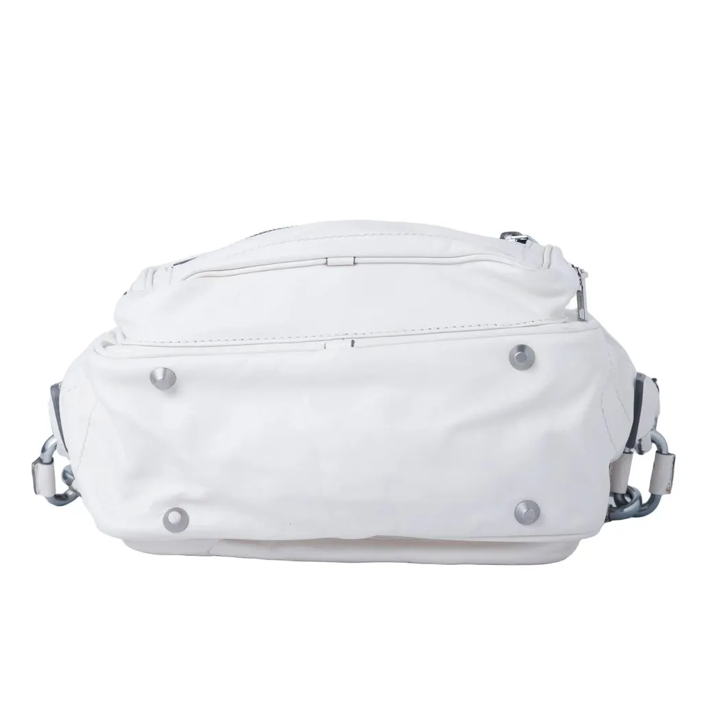 Chloé by Phoebe Philo White Leather Betty Chain Shoulder Bag- '00s White Leather Good - Model View