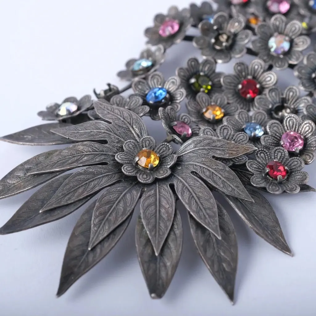 Unsigned Vintage Floral Brooch with Multicolour Crystals - '70s MultiColor Good - Box View