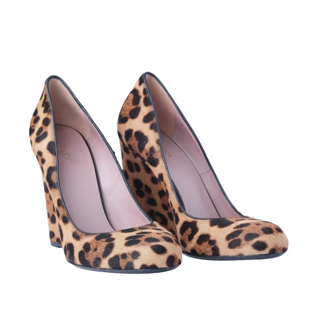 Gucci Two-Tone Leopard Print Pony Hair Wedge Pumps - '00s Black Leather Good - Back View