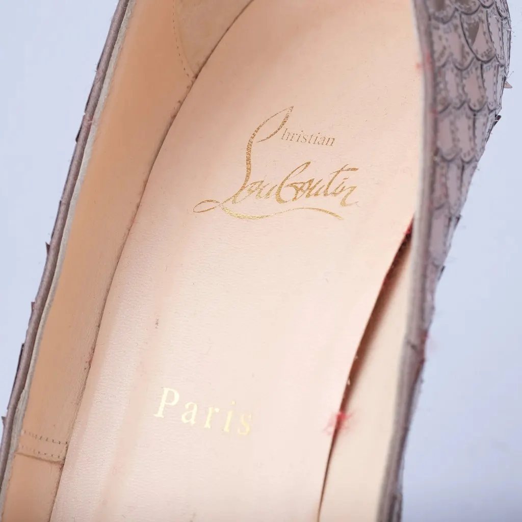 Christian Louboutin Poseidon Metallic Silver Scaled PVC & Foil Peep-Toe Pumps - '10s Silver Satin Good - Model View
