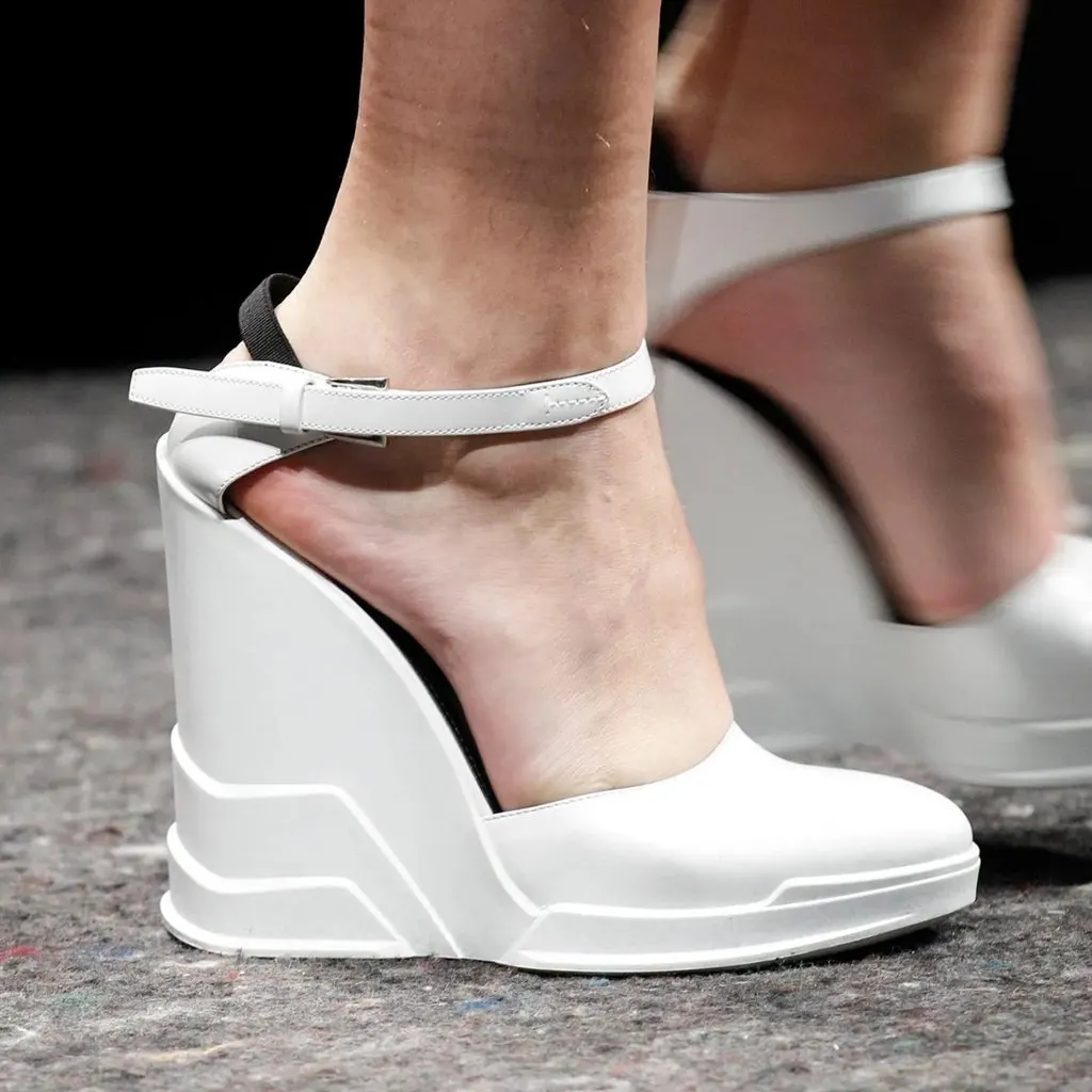 Prada White Leather T-Strap Platform Wedge Sandals - '10s White Leather Good - Back View