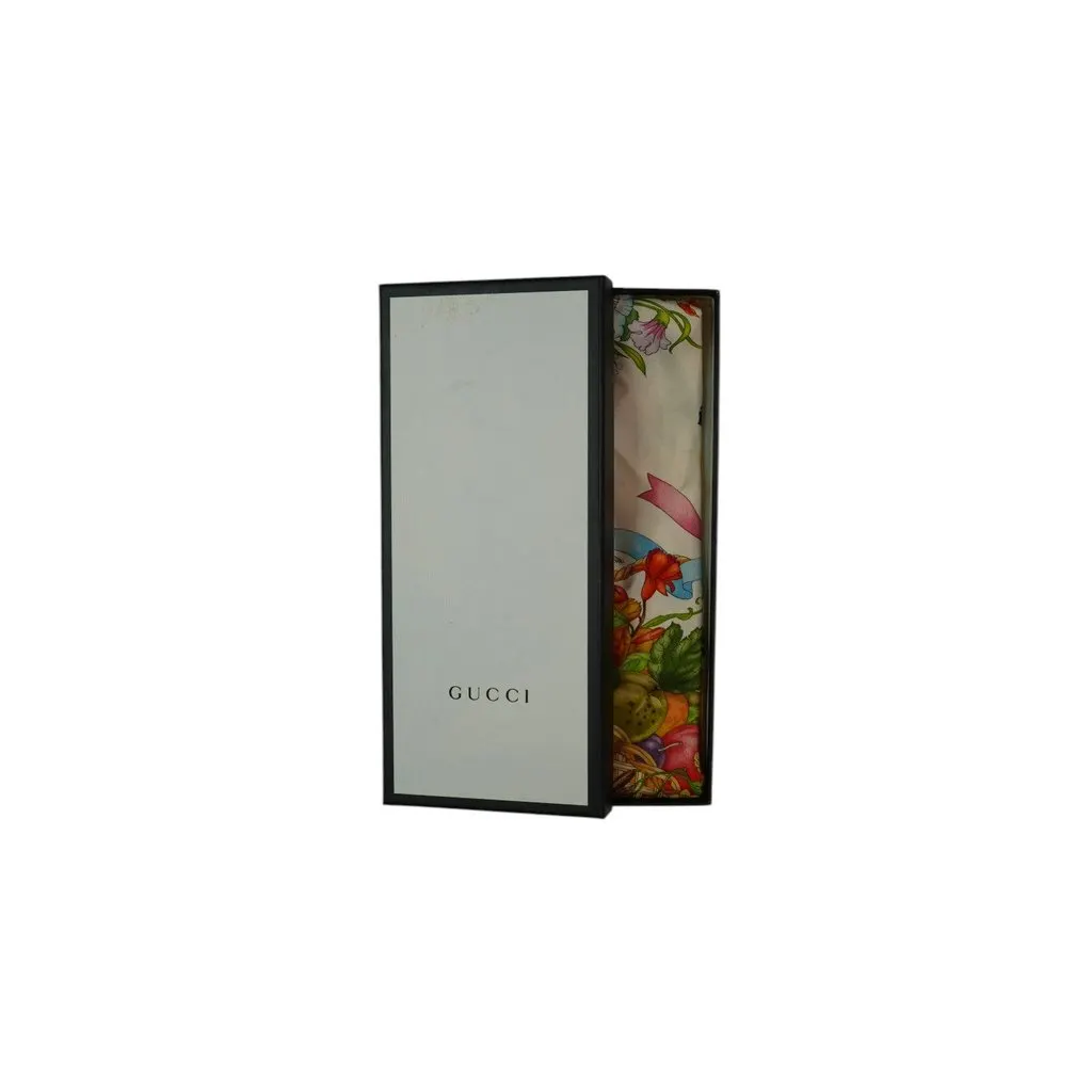 Gucci Scarf Beige Silk Good - Box View