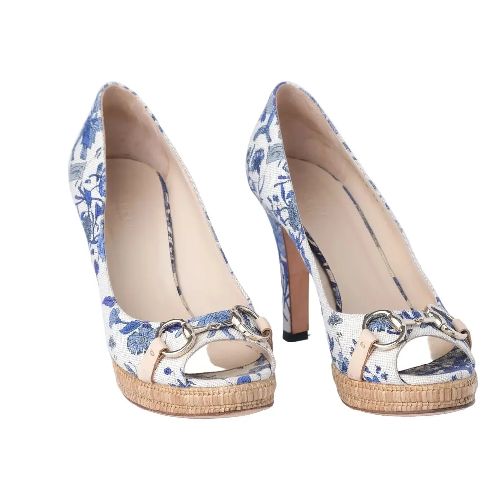 Gucci White & Blue Floral Canvas Horsebit Platform Pumps - '10s White Canvas Good - Back View