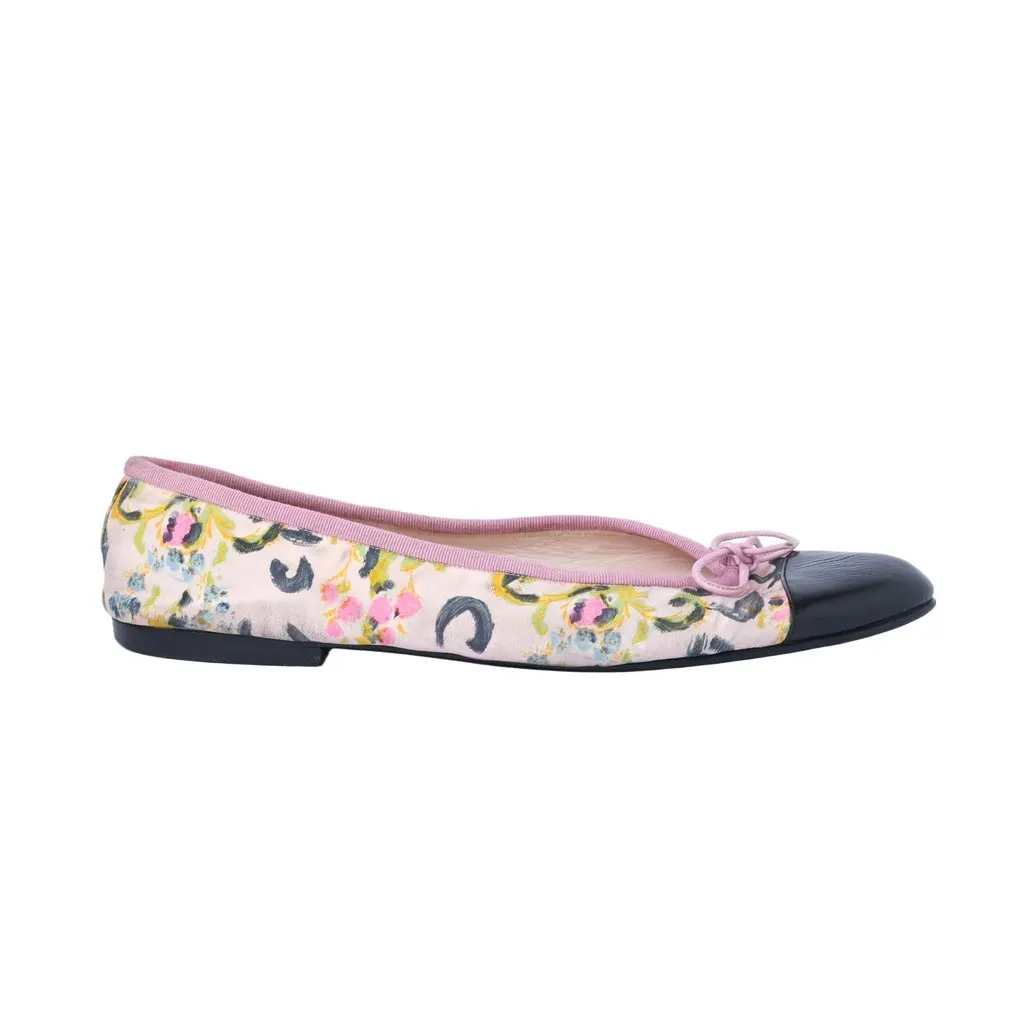 Chanel Multicolor Canvas and Patent Leather Cap-Toe Ballet Flats - '00s Black Canvas Good - Front View