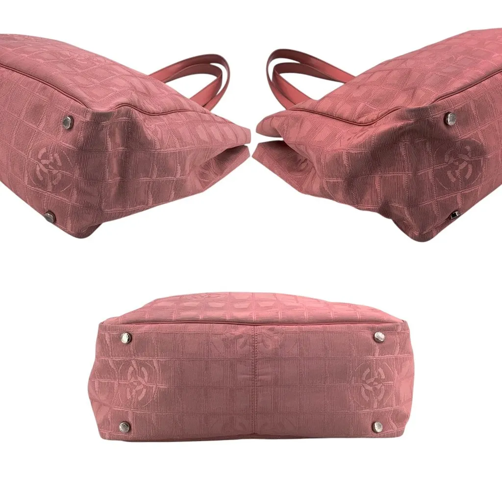 Chanel Tote Bag Vintage Classic CC Shopping Pink Good - Model View