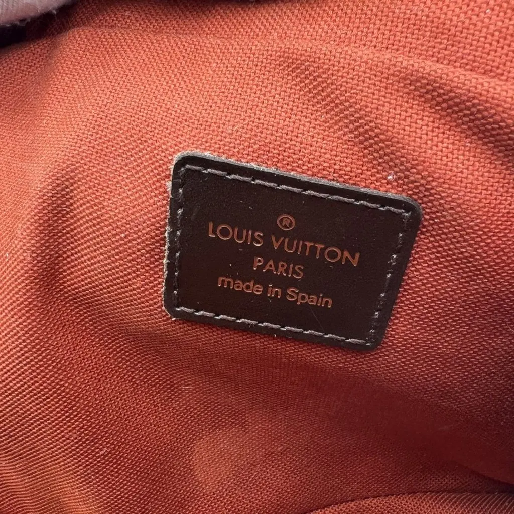 Louis Vuitton Shoulder Bag Geronimo Brown Canvas Good - Model View