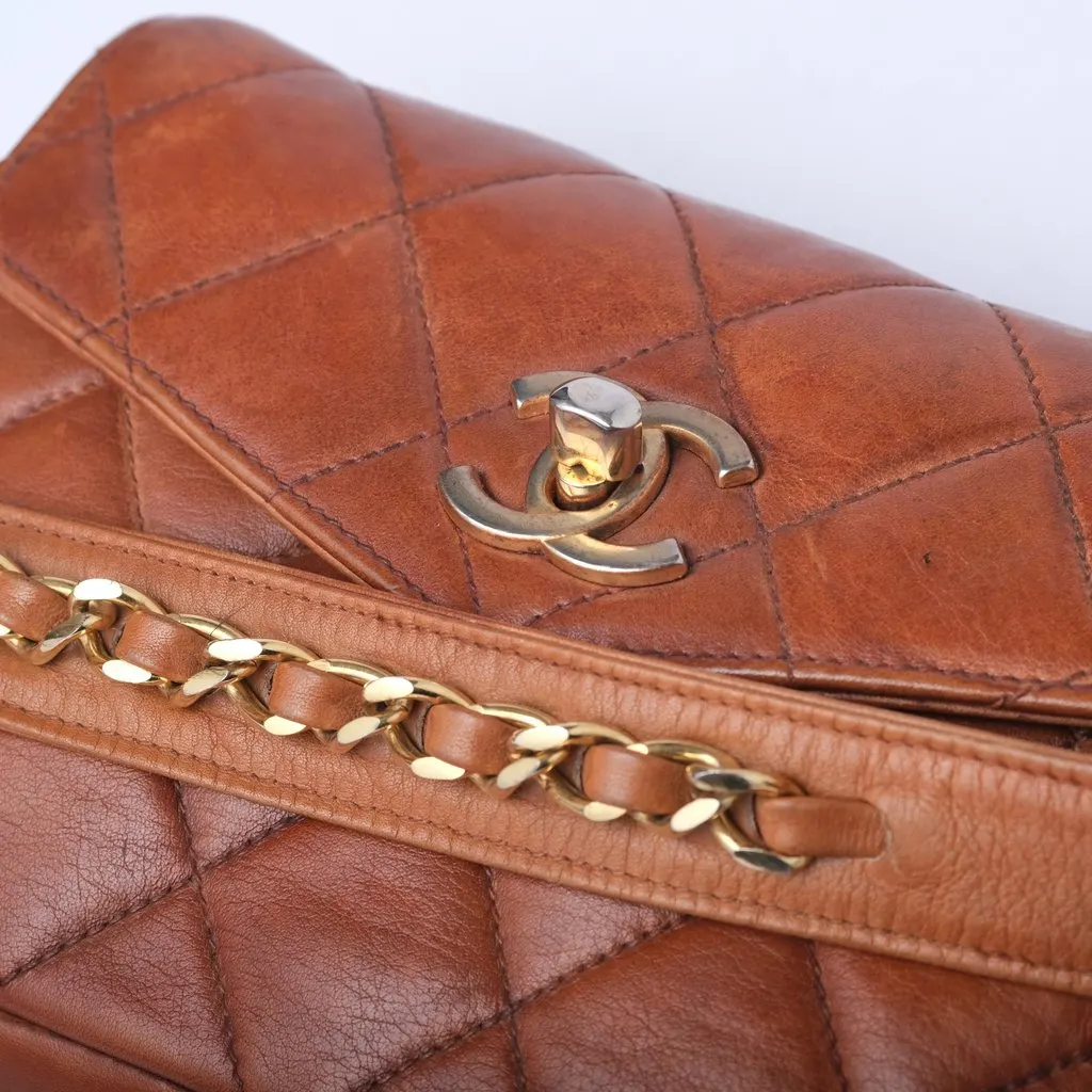 Chanel Logo Lambskin Waist Bum Bag Camel - '90s Camel Leather Good - Model View