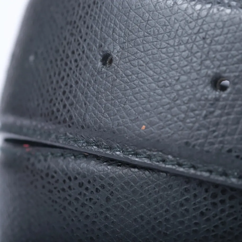 Hermès Vintage Leather Belt Strap- '00s Black Leather Good - Model View