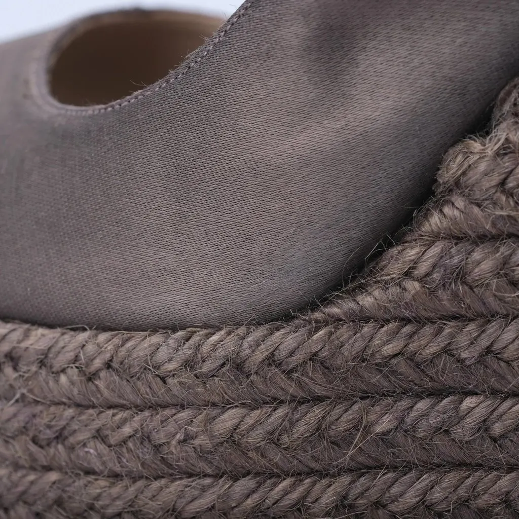 Unsigned Castañer Wedge Espadrilles Taupe -'10s MultiColor Satin Good - Box View