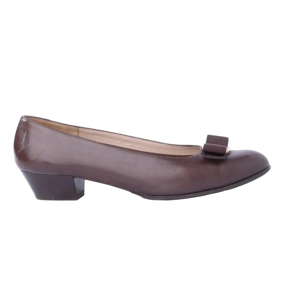 Salvatore Ferragamo Leather Pumps- '10s Red Leather Good - Front View