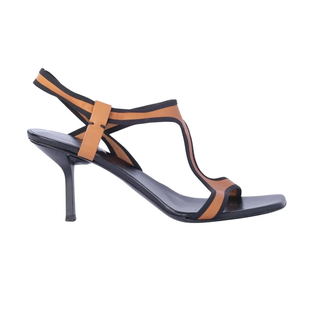 Gucci Leather Colorblock Pattern T-Strap Sandals- '10s Black Leather Good - Front View