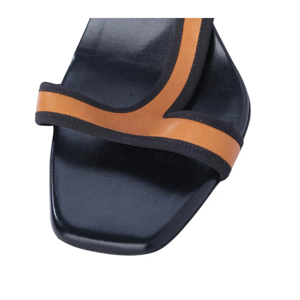 Gucci Leather Colorblock Pattern T-Strap Sandals- '10s Black Leather Good - Model View