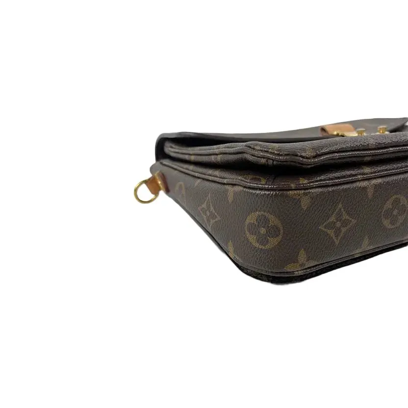 Louis Vuitton Monogram Pochette Metis White Canvas Good - Inside View