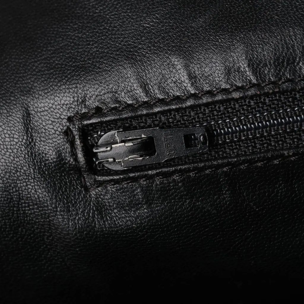 Gianni Versace Medusa Medallion Handbag- '80s Black Leather Good - Box View