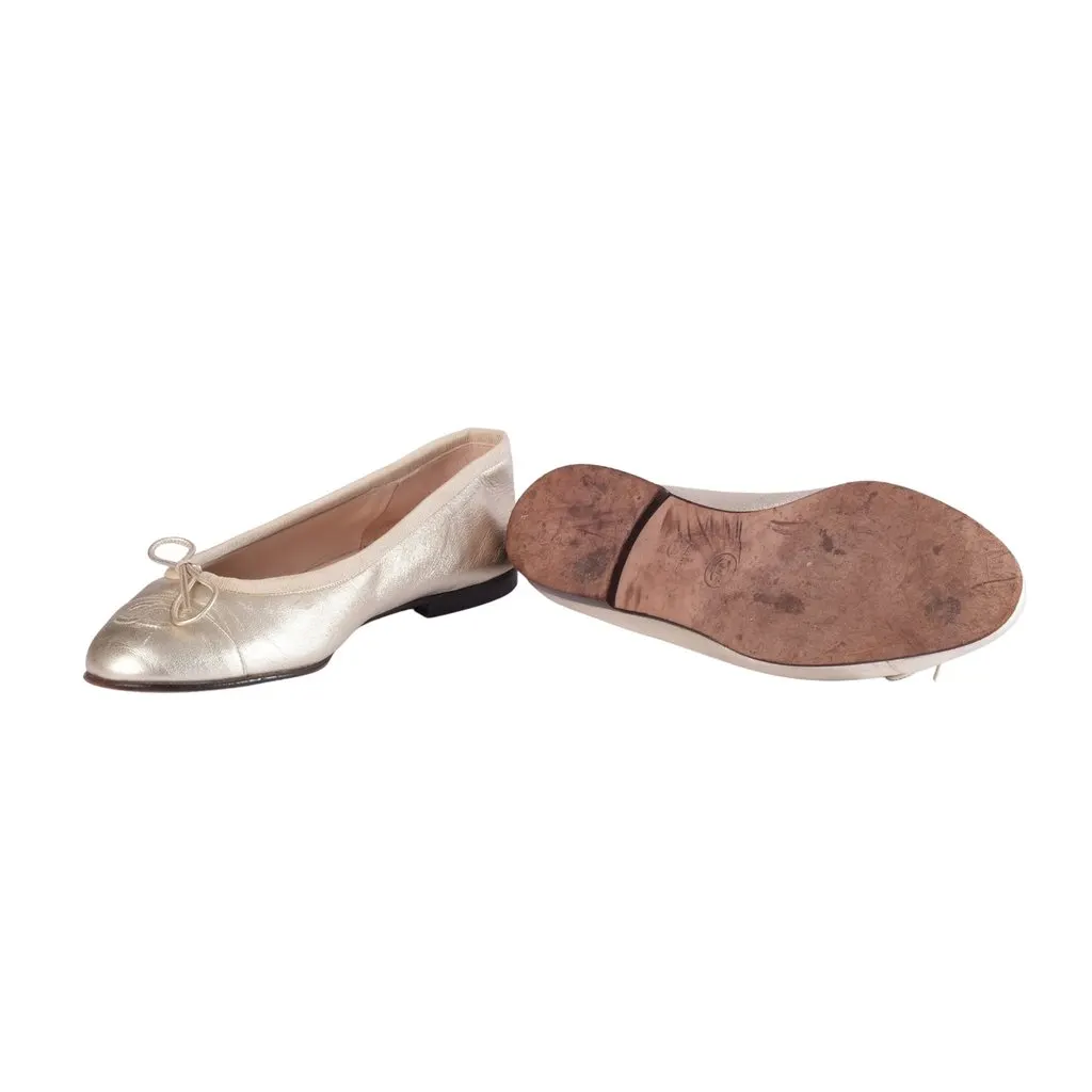 Chanel Gold Leather CC Logo Ballet Flats - '00s Gold Leather Good - Inside View